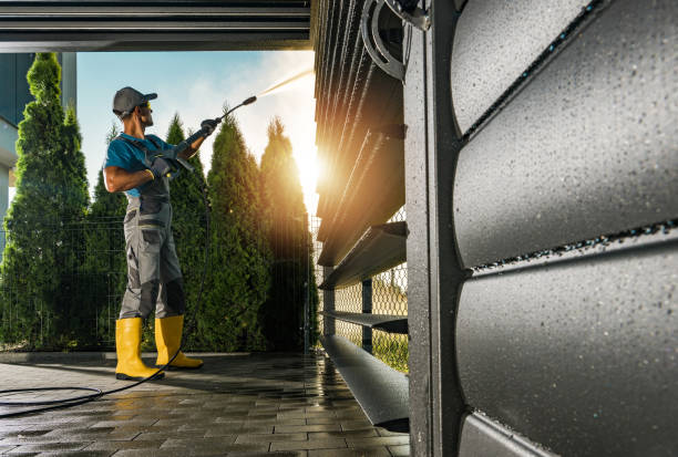Best Animal Enclosure Cleaning  in Mbrian Park, CA