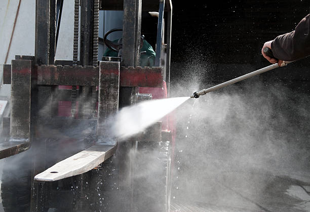 Best Roof Washing  in Mbrian Park, CA